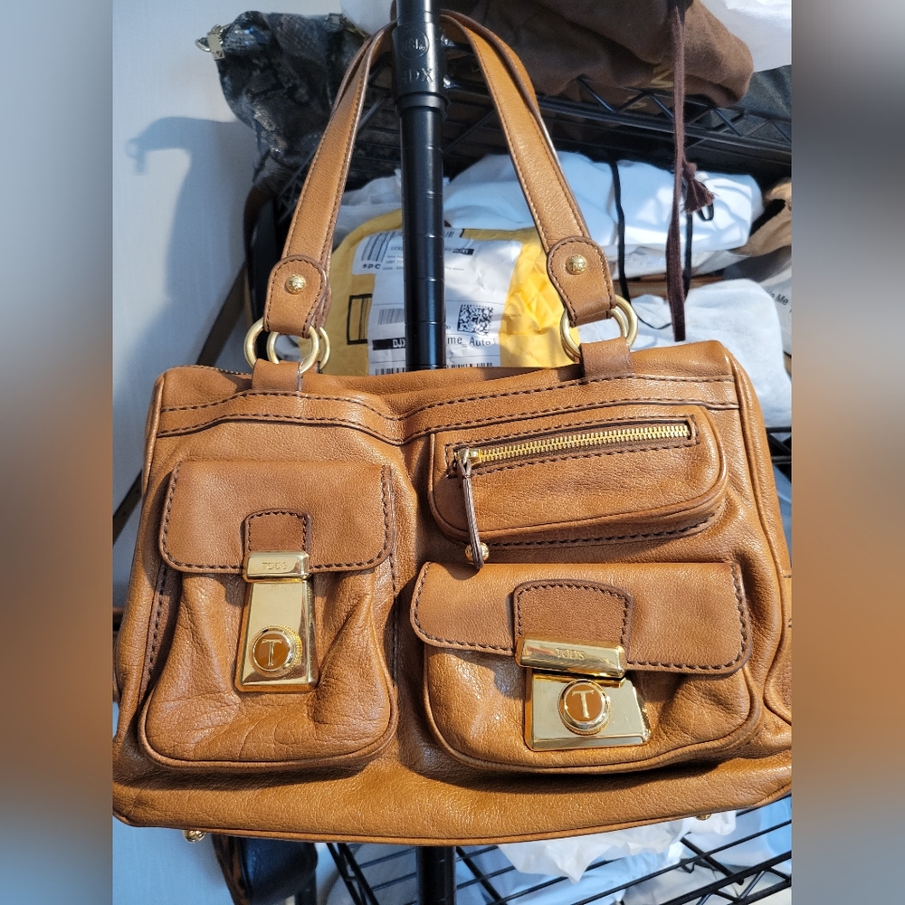 Tod's Camel Leather Took Tracolla Bag